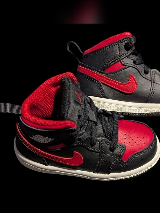 Jordan 1 Mid Toddler Sneaker in Bred Twist
