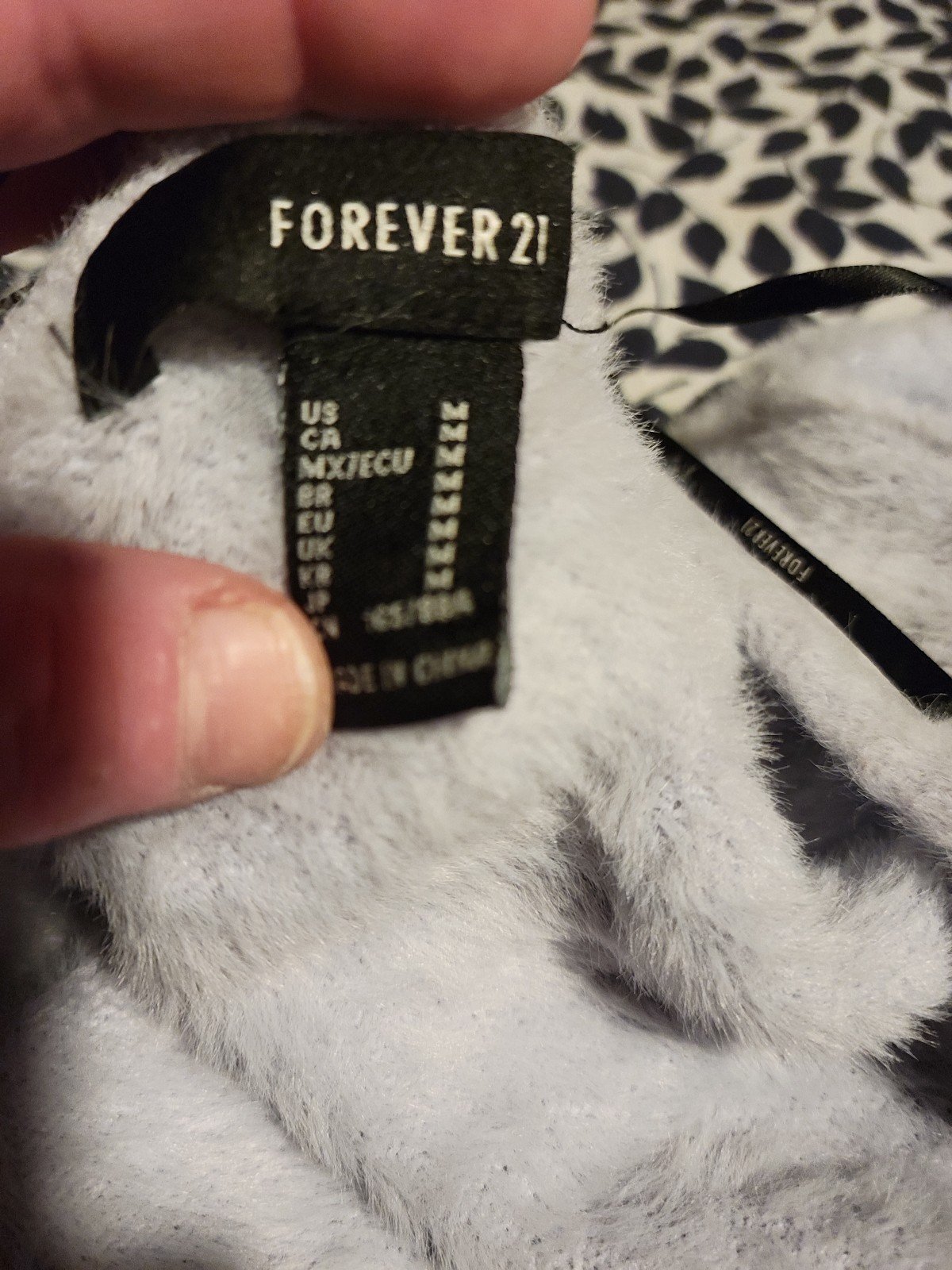 Gallery image 3 for Forever 21 Cropped Sweater